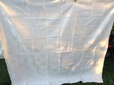 VINTAGE WHITE FLORAL DAMASK