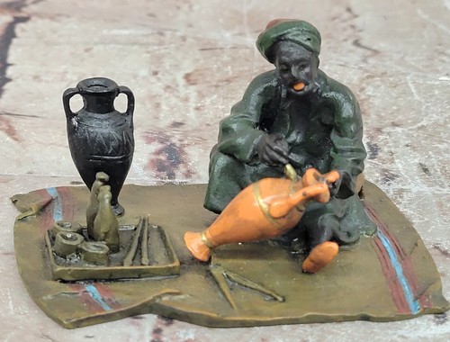 Sculpture figurine art - figurine,