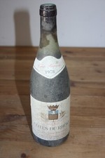 Bouteille de Vin  Côte du Rhône Cuvée Réservée Suze la Rousse 1978