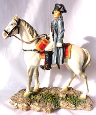 Miniature Statuette EN RESINE - NAPOLEON SUR SON CHEVAL 30 cm de H N° 57190 NEUF