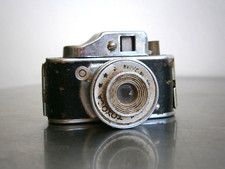 Appareil photo miniature Toyoca Espion Jouet Jeu déco Vintage XX°s Ancien