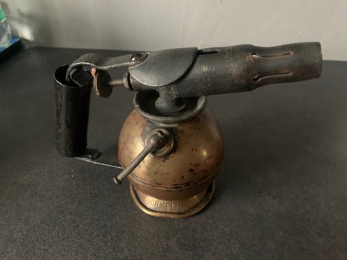 Lampe souder ancienne - à,