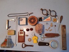 Petit lot d'objets de brocante ou de vitrine
