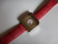 ORIGINALE MONTRE CARRÉE CADRAN MIROIR ET ROSE AVEC REMONTOIR INTÉGRÉ AU BOITIER