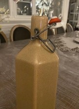 Grande bouteille en grès vernissé