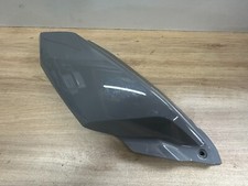 UNE COQUE ARRIERE DROITE