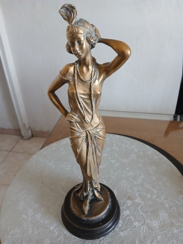 Sculpture bronze femme - bronze,