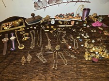lot de bijoux anciens et