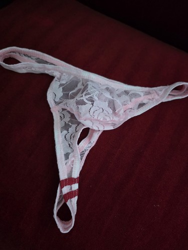 String homme dentelle rose - dentelle,