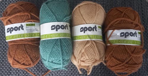 Lot pelotes de laine - de,