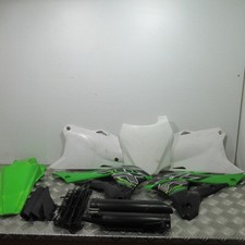 Kit carrosserie adaptable