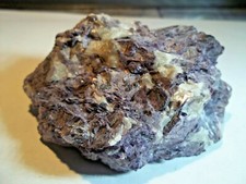 MINÉRAUX.  LÉPIDOLITE & MUSCOVITE & PÉTALITE.  Minas Gerais, BRÉSIL.  Géologie