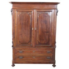 Armoire ancienne en noyer