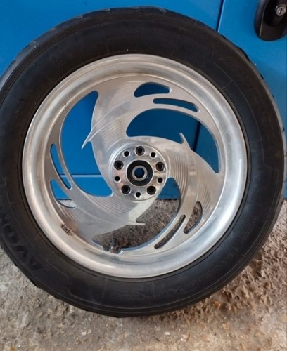 Roue arrière harley - roue,