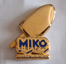 PIN'S ARTHUS BERTRAND - Glacier Miko