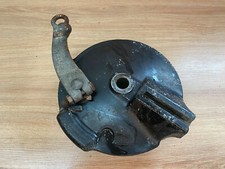 UN TAMBOUR DE ROUE ARRIERE MOTO YAMAHA 125 DTLC DT125LC 1HR