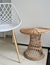 Table basse en rotin année 50