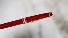 MAGNIFIQUE STYLO BILLE MONTBLANC MEISTERSTÜCK RESINE BORDEAUX & PL. OR 18 CARATS