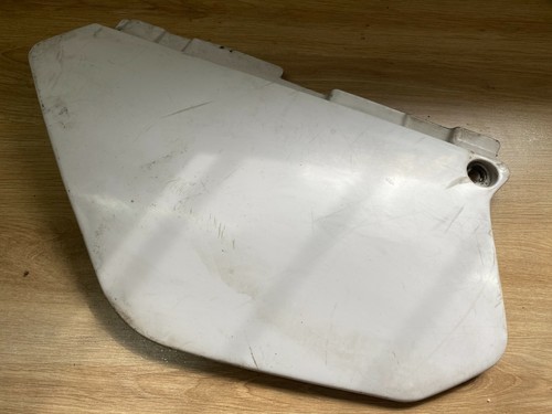 Cache carenage plastique - un,