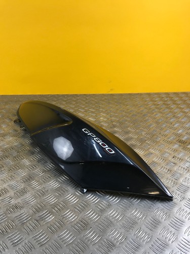 Demi coque arrière - , droite