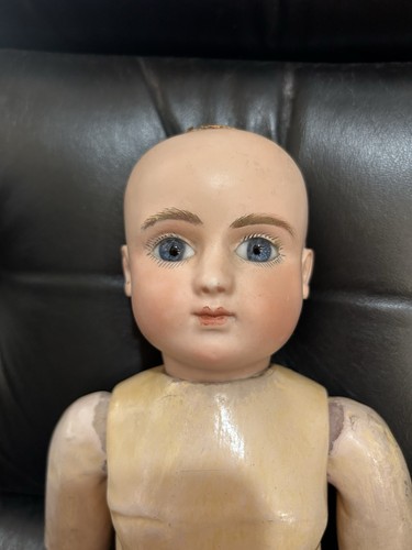 Rare jolie poupee - rare, ancienne