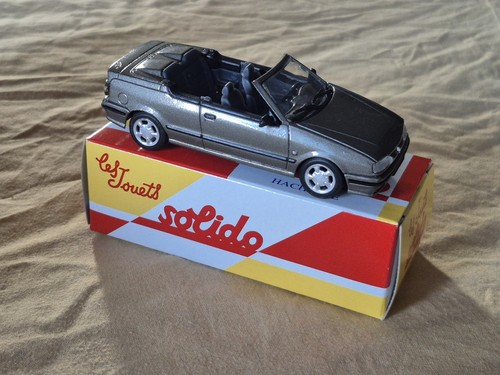 Voiture miniature renault - renault, 19