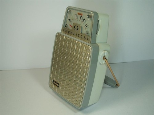 Toshiba transistor radio 9tm40 - toshiba,