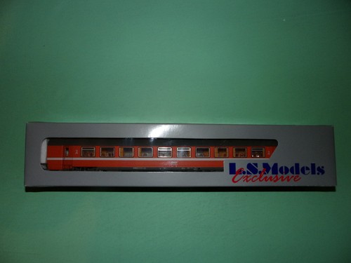 Models voiture voyageurs - *,