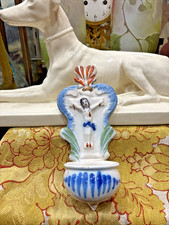 ancien benitier mural en