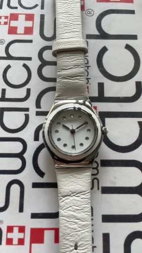 Swatch plummy white - swatch,
