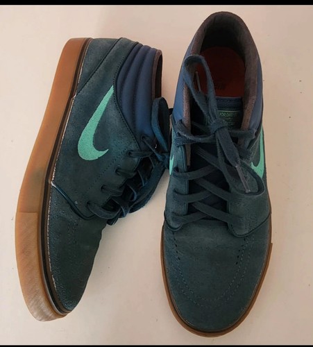 Jolies baskets nike daim - jolies,