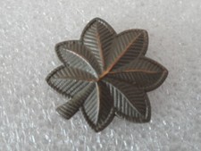 PIN S  3D  FEUILLE DE CANABIS