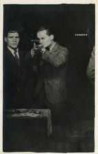 Photo Stand de Tir Tireur Foire Fête Foraine Vers 1930