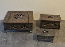 Lot de 3 coffres Breton en bois - ancien meuble accessoire pour poupée - XXème