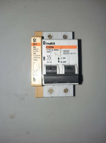 Disjoncteur 32a courbe c32n - courbe,