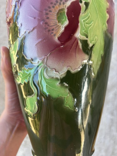 Vase saint clément - saint, barbotine