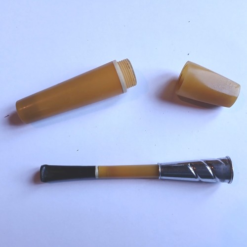 Fume cigarette ancien - fume-cigarette,