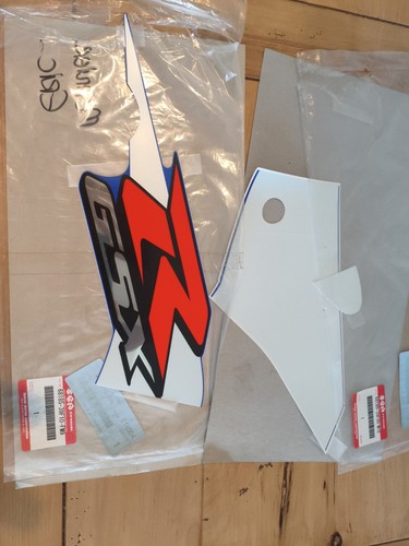 Lot autocollants suzuki - 2,
