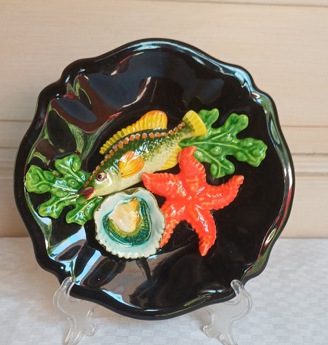 Assiette murale barbotine - assiette,