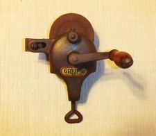 ANCIENNE MEULEUSE MANUELLE DE TABLE ALLEMAGNE