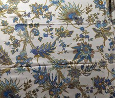 ANCIEN  TISSU COUPON FLEURI