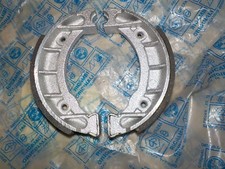 MACHOIRES DE FREIN PIAGGIO CIAO TRIPORTEUR.
