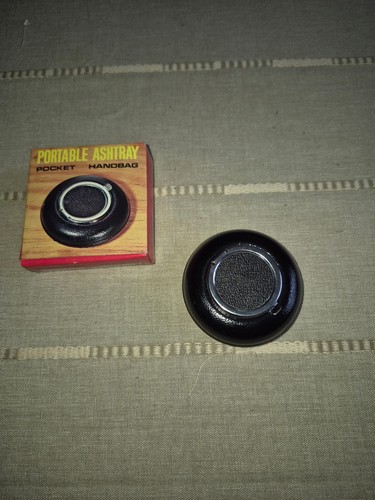 Ancien cendrier portable - portable,