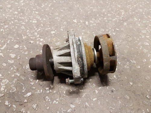 Pompe eau bmw 318tds - pompe,