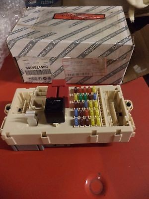 W121 boite fusible fiat - boite,