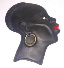 VALLAURIS FPP TETE AFRICAINE PLATRE NOIR