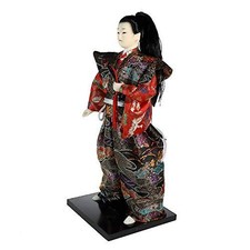- Poupée Japonaise en Kimono