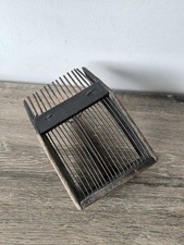 OUTIL ANCIEN GRIFFE PEIGNE -