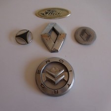 5 insignes logos véhicules