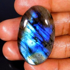 53.9Cts. Cabochon ovale 100 %